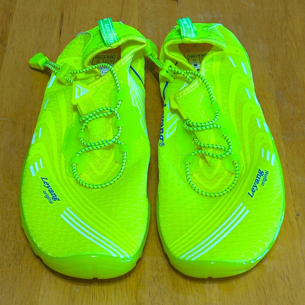 Leyang Trail Running Shoes sz XL